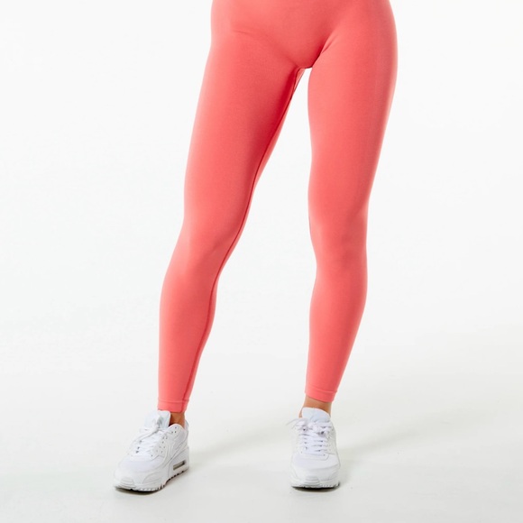 Alphalete Pixel Pink Amplify Leggings NEW size M - Picture 5 of 6